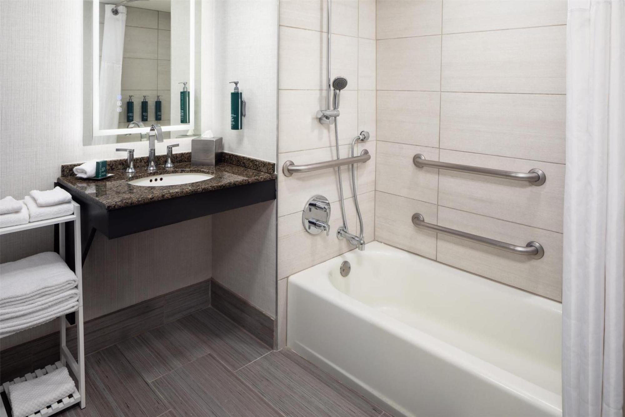 Hilton Arlington Otel Dış mekan fotoğraf